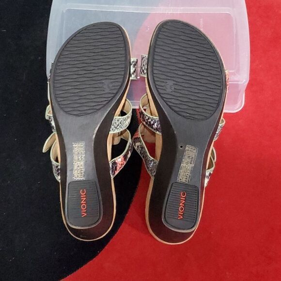 Vionic Colorful Snake Pattern Wedges - Picture 13 of 15